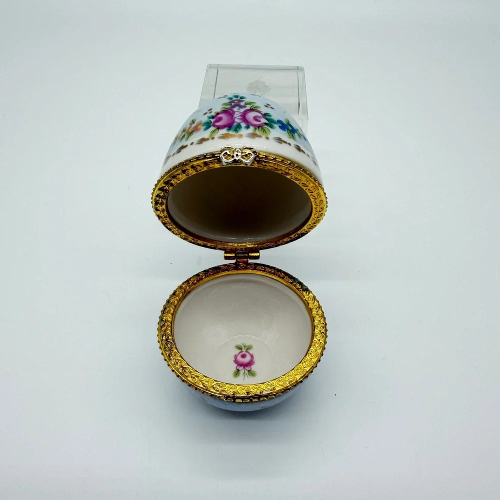 Vintage Floral Porcelain Egg Trinket Box Hand Painted Hinged Gold Trim Blue 3